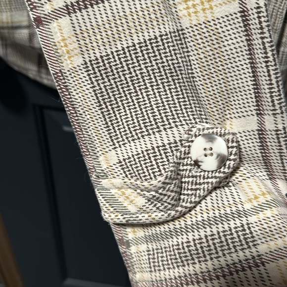 Hooded lightweight jacket - Picture 4 of 4